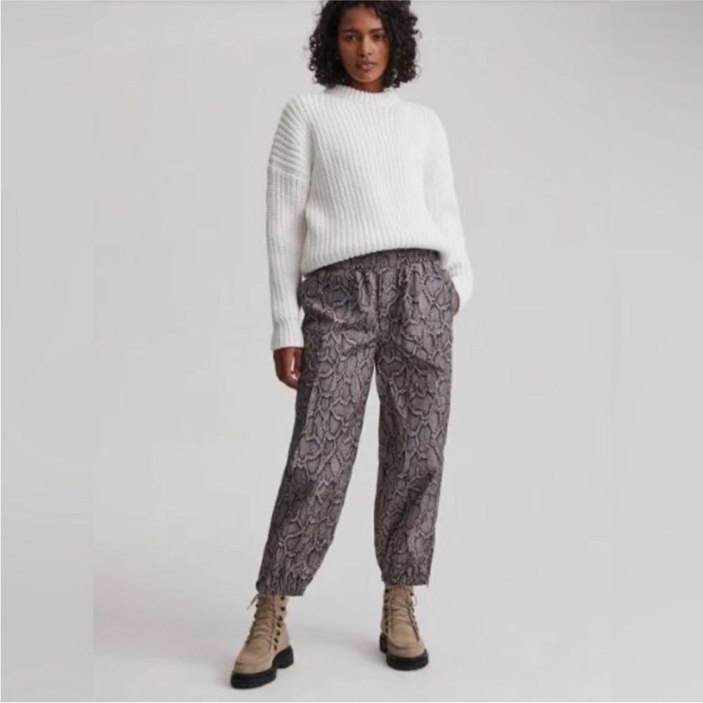 VARLEY | NEW Hamilton Snakeskin Print Windbreaker Style Pants Women’s Size M